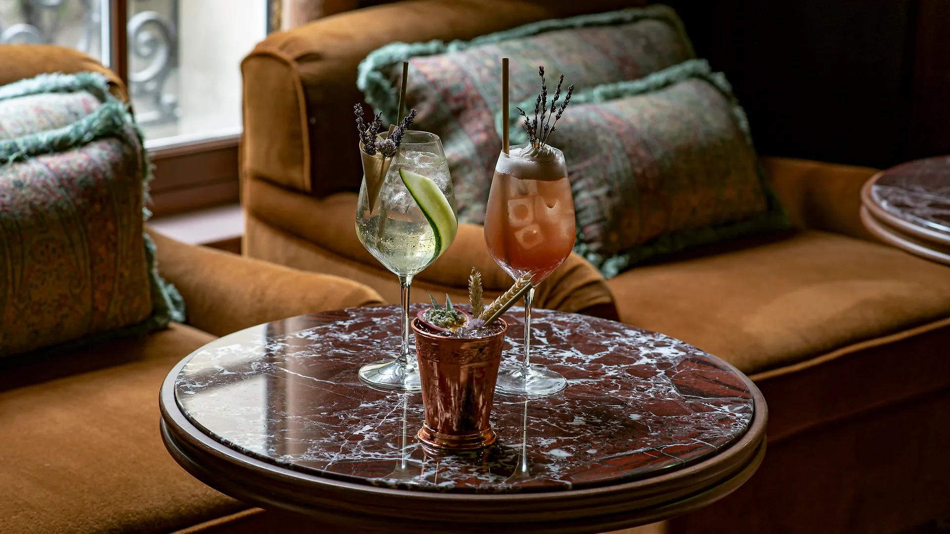 Saint Hotel
