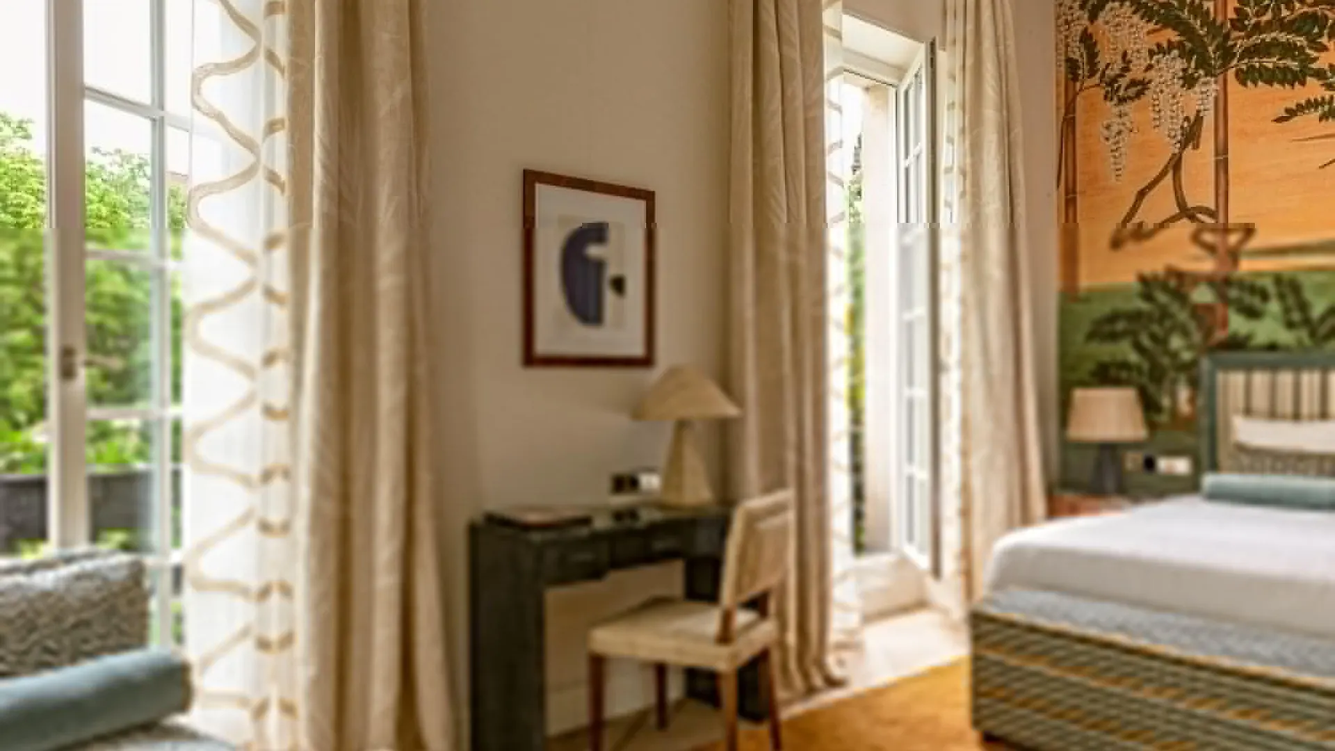 Saint Hotel 5*
