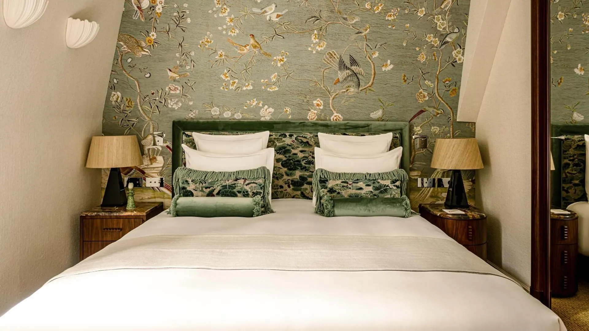 Saint 5* Paris