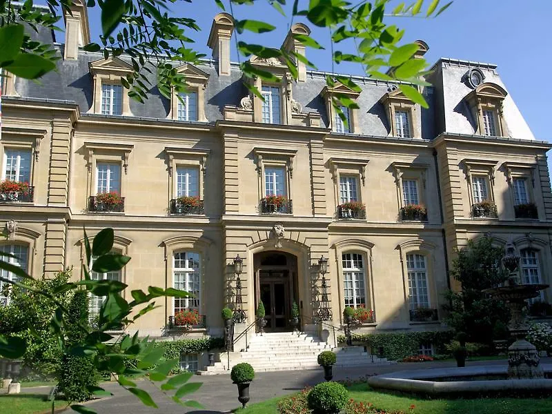 Hotell Saint Paris